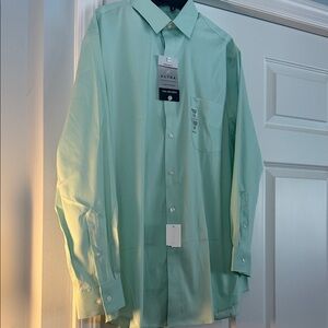 Van Heusen Mint Green Dress Shirt Size L 16-16 1/2. 32/33